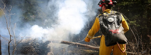 firefighter_working2